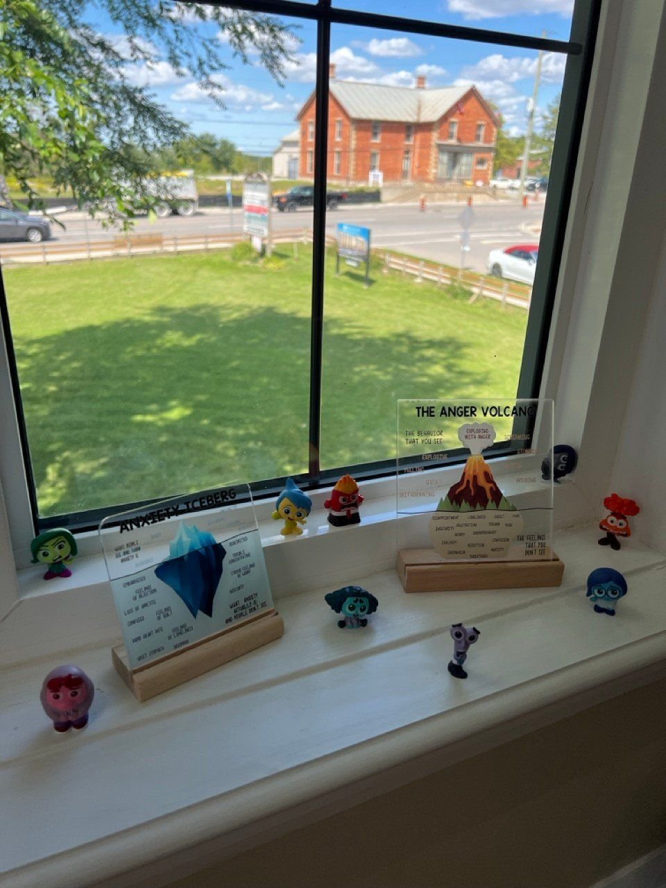 Calming figures on the therapy room windowsill